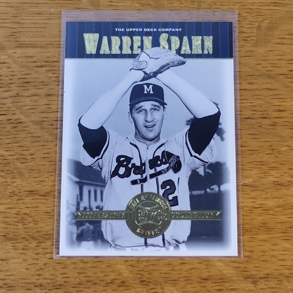 Warren Spahn Baseball Card Braves Upper Deck #4, 2001 Vintage - Picture 1 of 2